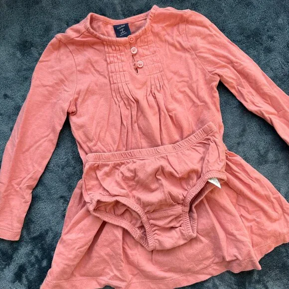 Toddler Girl Dress Bundle Size 2T - Approx. $5 per item - Picture 4 of 9